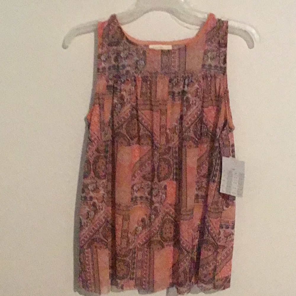 Sleeveless beautiful new top